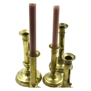 title Bougeoirs en laiton vintage