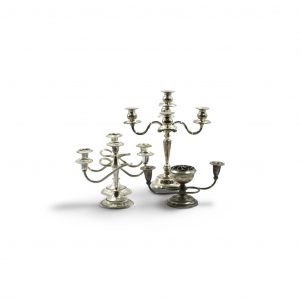 title Bougeoirs en métal argenté