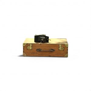 title Valise en bois vintage