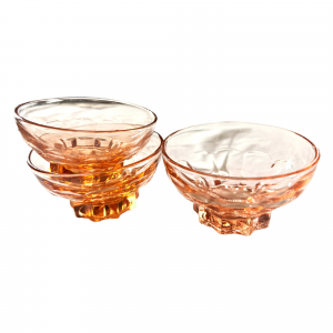 title Coupelle en verre rose