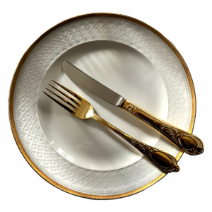 Assiettes blanches et or